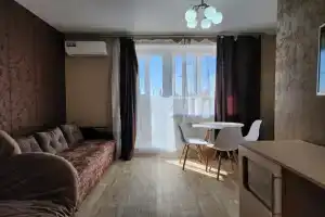 Studiya S Vidom Na Ozero Chebarkul Ryadom S Vokzalom Flat, Chebarkul'