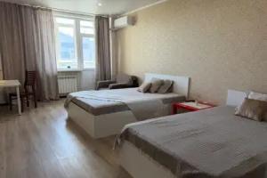 Prostornaya Ryadom S Siti Parkom Flat, Novokuybyshevsk