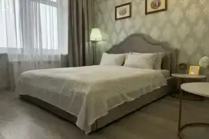 Avrora Ul. Mikhalitsyna 1 Parkovka 10 Etazh Apartments, Orel