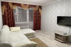 Svetlaya 2h komnatnaya Flat, Yakutsk