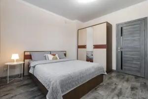 Uyutnaya Dvukhkomnatnaya Flat, Pavlodar