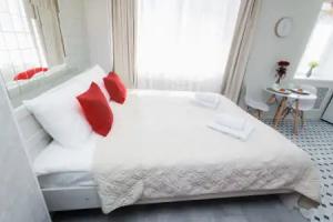AlmetStudio Na Beloglazova 149 Flat, Al'met'yevsk