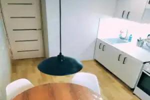 Dvukhkomnatnaya Blizhe K M 7 Flat, Naberezhnyye Chelny