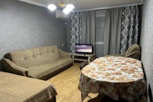 Uyutnaya Kvartira u Morya Flat, Thubun