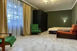 Posutochno Flat, Gulripshi