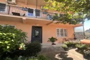 U Belly Guest house, Adler