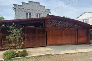 Dom V Tishine Private house, Zheleznovodsk