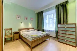 STN u Ermitazha Apartments