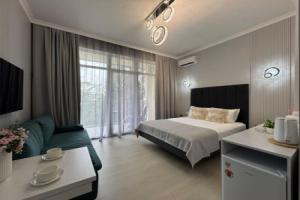 Volna s Basseynom Apartments, Ashe
