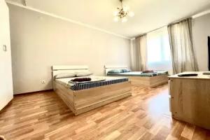 Na shosse Kosmonavtov u Trk Planeta Apartments, Perm