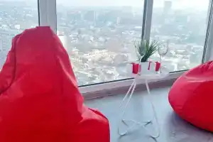 S Panoramnym Vidom flat, Engels