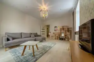 3-komnatnye HomeApart per. Bronevoy, 10 Apartments