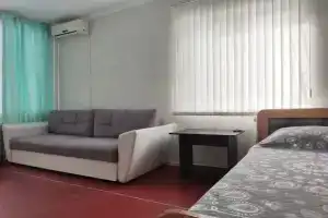 1-Komnatnaya v Lazarevskom po ulitse Pobedy Apartments, Lazarevskoye