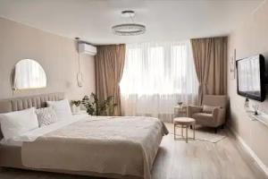 Shikarnaya V Tsentre Goroda Flat, Engels