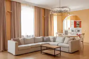 Vozle Ermitazha Flat