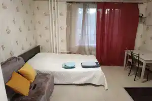 Studiya Na Yekaterinenskoy 6/1 Apartments