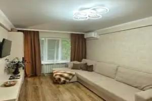 Posutochno V Zheleznovodske Flat, Zheleznovodsk