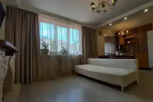 Zhemchuzhina u Morya Flat, Tuapse