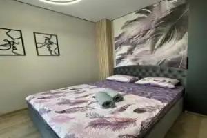 V Klubnom Dome Etalon Flat, Engels