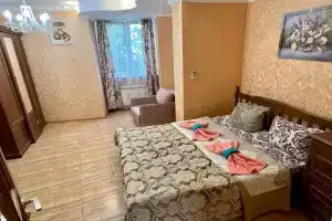 Prestizh S Balkonom Apartments, Yalta