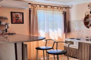 Studiya Flat, Sukhumi
