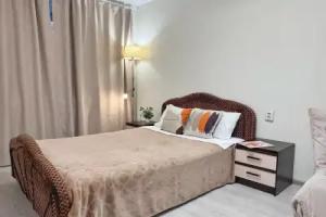 2-K na Molodoy Gvardii 102A Flat, Kirov