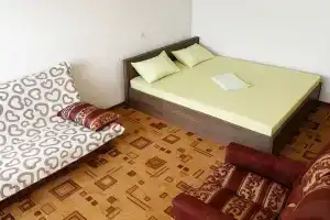 Uyutnaya kvartirka v mikrorayone Flat, Buzuluk