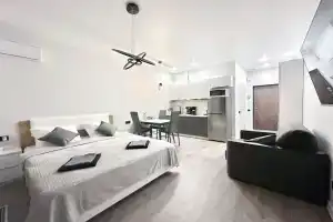 LS-DEEP MUSIC s vidom na more s 13 etazha Apartments, Alushta