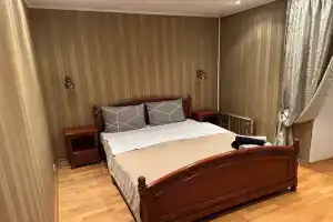 Roskoshnaya Trekhkomnatnaya Na Prospekte Mira Flat, Moscow