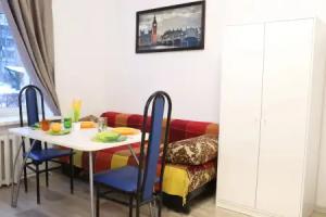 Vmestitelnaya u stantsii MTSD-4 Zheleznodorozhnaya Flat, Zheleznodorozhnyy