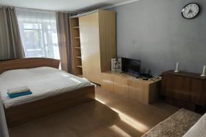 Shmidta 13 Living Quarters