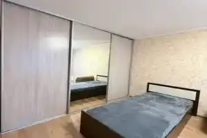 Svetlaya 2-Kom Na Gorykogo Flat, Chaykovsky