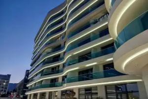 Dvuhurovnevye v SkyPlaza s Otdelnym Vhodom Apartments, Yalta