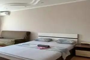 Lofthouse Flat, Orenburg
