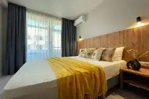 Morskaya Simfoniya Apartments, Agoy