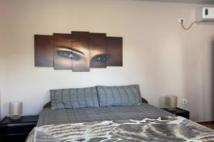 U Morya Apartments, Gechripsh