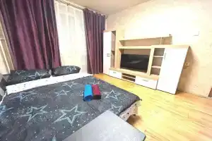 Na Prospekte Zaschitnikov Moskvy 11 Flat, Moscow