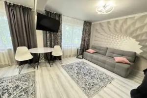 1 Komnatnaya Kvartira Apartments, Achinsk