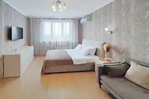 S Potryasayuschim Vidom Na Reku Volgu I Gory Flat, Samara