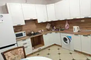 Molodyozhnaya 4A Flat