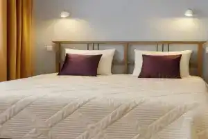 Neotel v istoricheskom tsentre goroda Flat, Voronezh