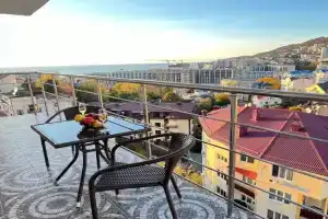 S Vidom Na More I Gory Flat, Sochi