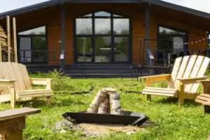 S Bolshim Sibirskim Bannym Chanom Private house, Nakhabino
