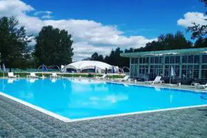 Country hotel MB-Resort, Gorki