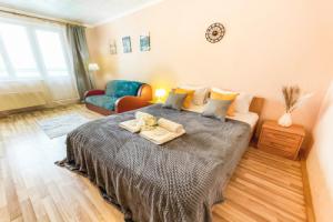 S zaseleniyem Lutshiy servis Posutochno50 Flat, Lobnya