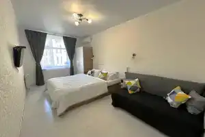 Na Baumana Apartments