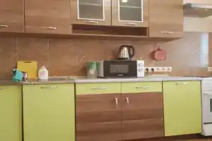 Gorykogo 6/6/4 Apartments, Frjasino