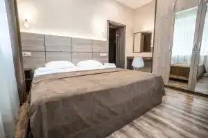 Utyos Hotel, Chebarkul'