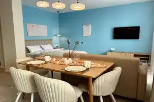 Sky apart Flat, Vladimir