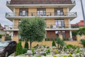 Celentano Guest house, Adler